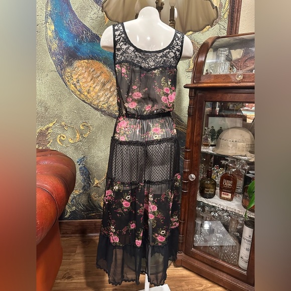 NWOT JOANIE JAMES NY Black and Rose Print Chiffon sheer Tiered Dress - Picture 4 of 9